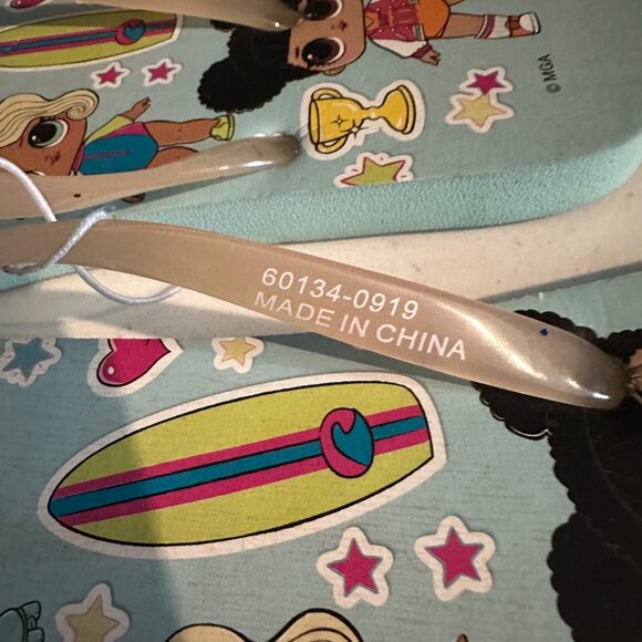 LOL Surprise Kids Flip Flops With Sunlight Color Changing Straps & Fun Character - Picture 5 of 8